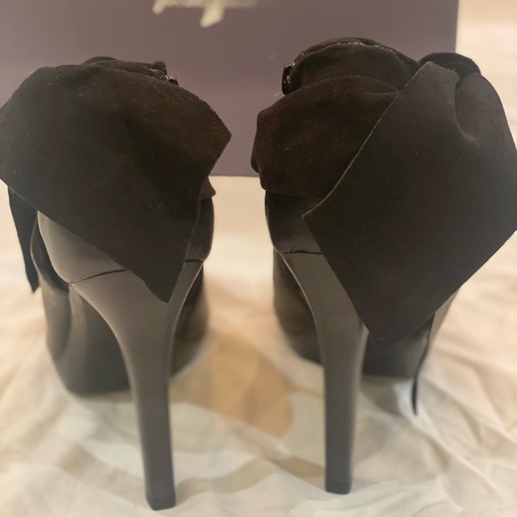 7 For All Mankind Black Open Toe Booties sz 7 - Picture 3 of 7